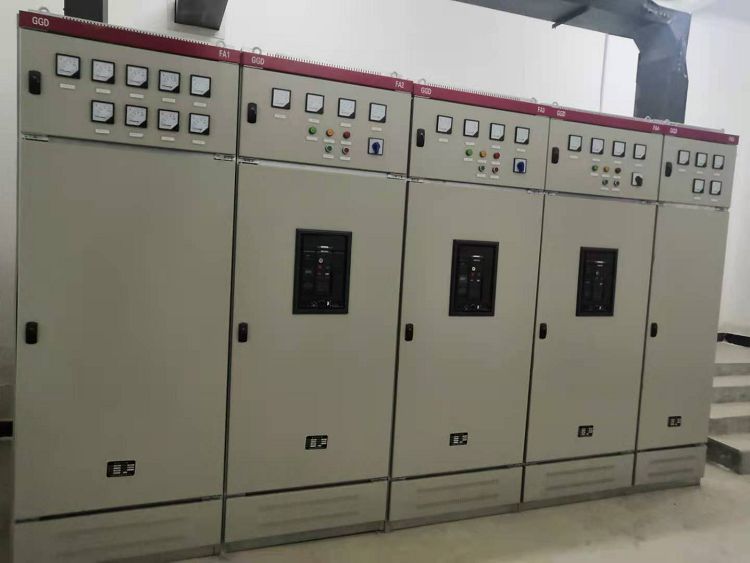 低壓抽出式開關柜 GGD (4).jpg